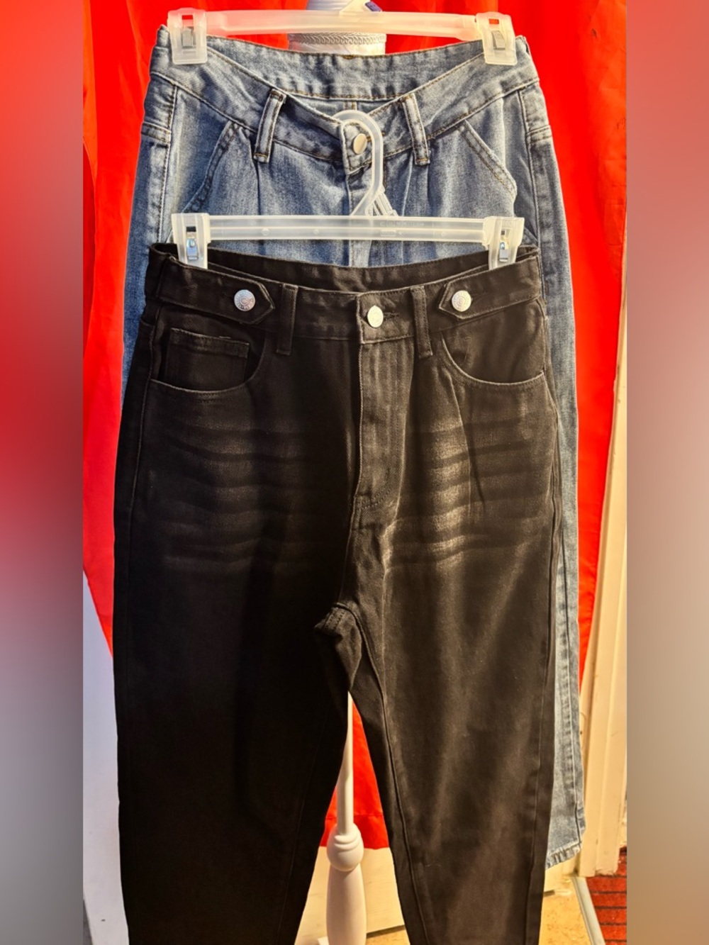 Bundle of 2 Black High-Waist Jeans and distressed Denim